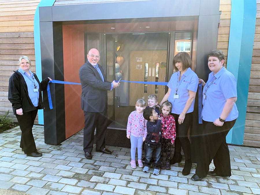 Nadhim Zahawi MP opens the Bright Stars Nursery in Bidford