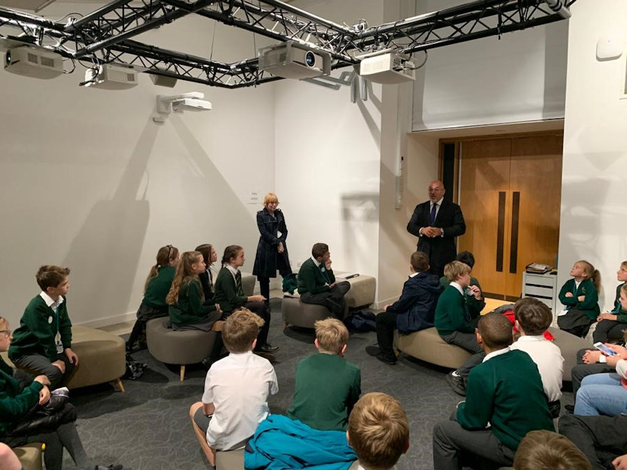 Nadhim Zahawi welcomes Holy Trinity Primary School to Parliament